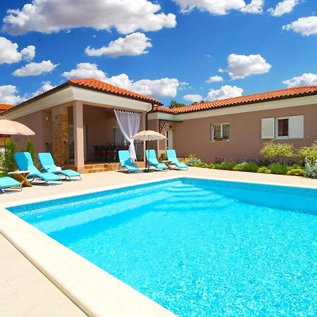 Villa Olgica 2269 プーラ エクステリア 写真