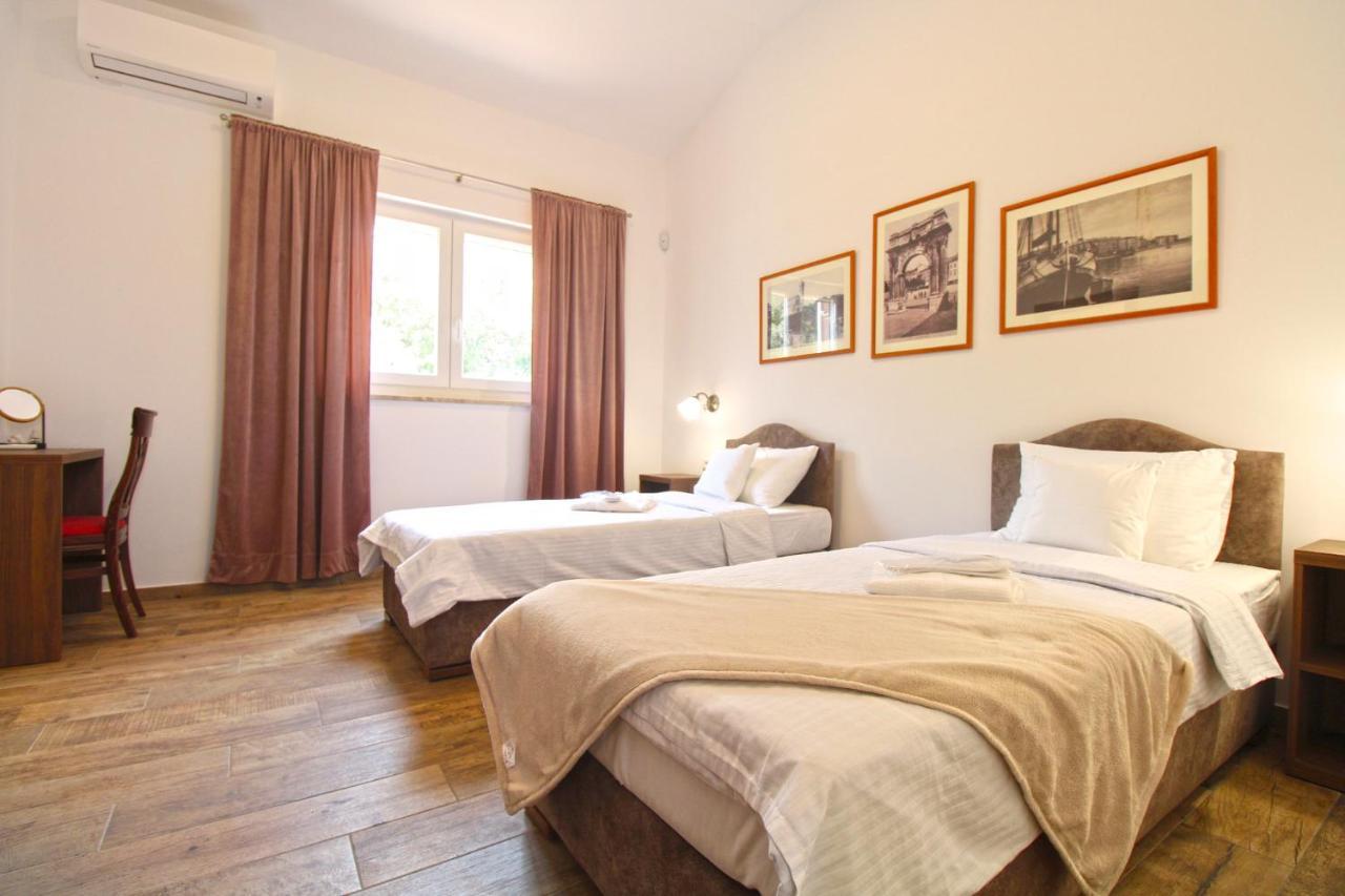 Villa Olgica 2269 プーラ エクステリア 写真